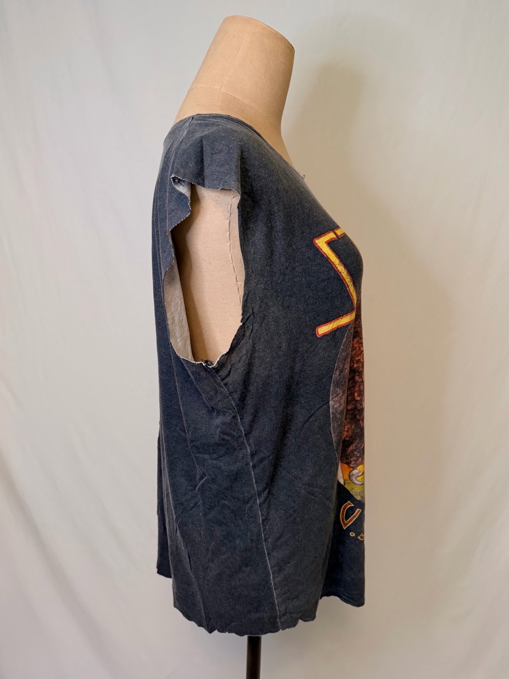 Stussy Black Tee with Orange Eagle Graphic - Picture 4 of 4